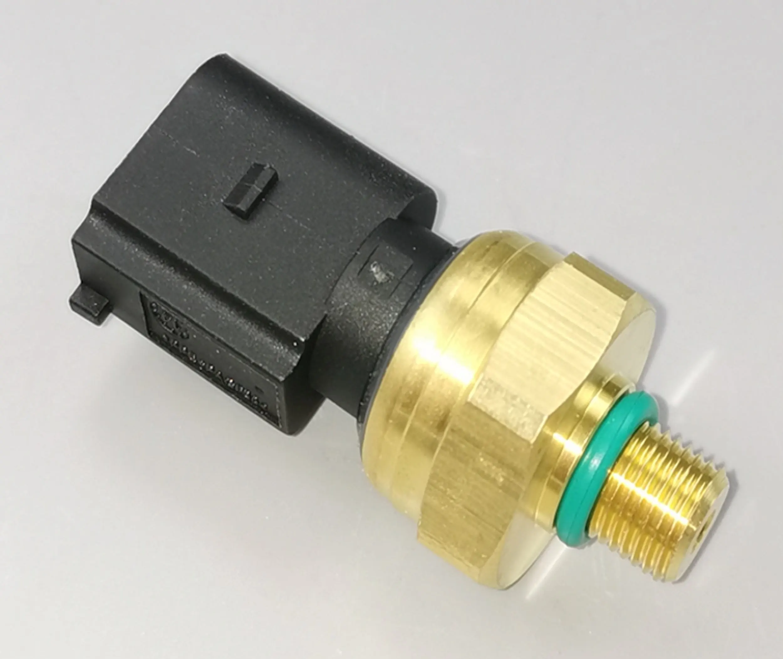 AMPRO érzékelő, üzemanyag nyomás - AE20206E051K - TothCarparts