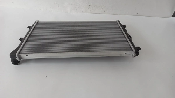BAPMIC hűtő, motorhűtés - BF0426790015 - TothCarparts