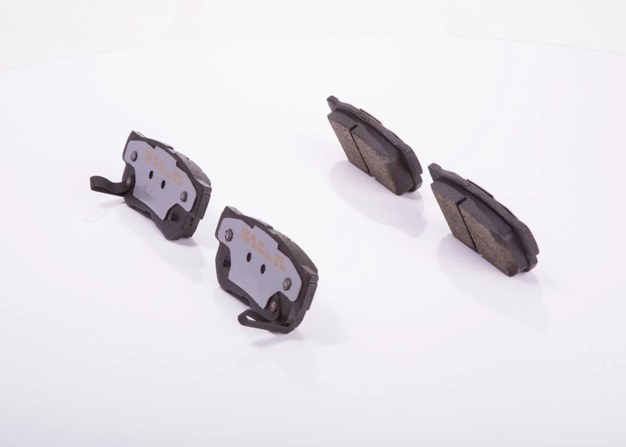 BOSCH fékbetétkészlet, tárcsafék - F 03B 050 040 - TothCarparts