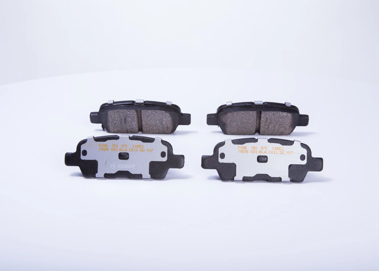 BOSCH fékbetétkészlet, tárcsafék - F 03B 050 075 - TothCarparts