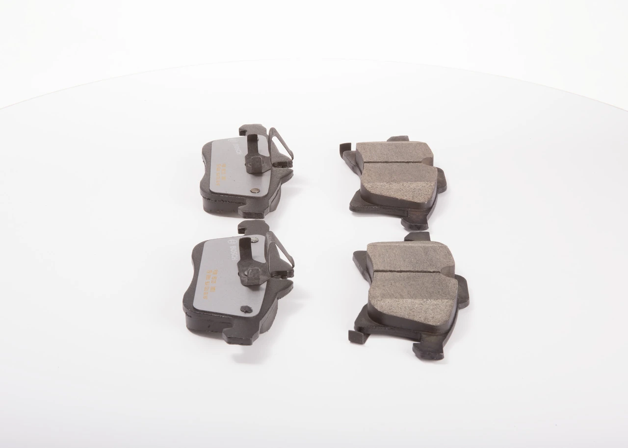BOSCH fékbetétkészlet, tárcsafék - F 03B 050 225 - TothCarparts