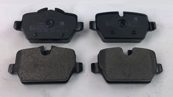 JURATEK fékbetétkészlet, tárcsafék - JCP1806 - TothCarparts