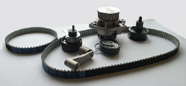 TECHNOX Vízpumpa + fogasszíj készlet - KW20335B - TothCarparts