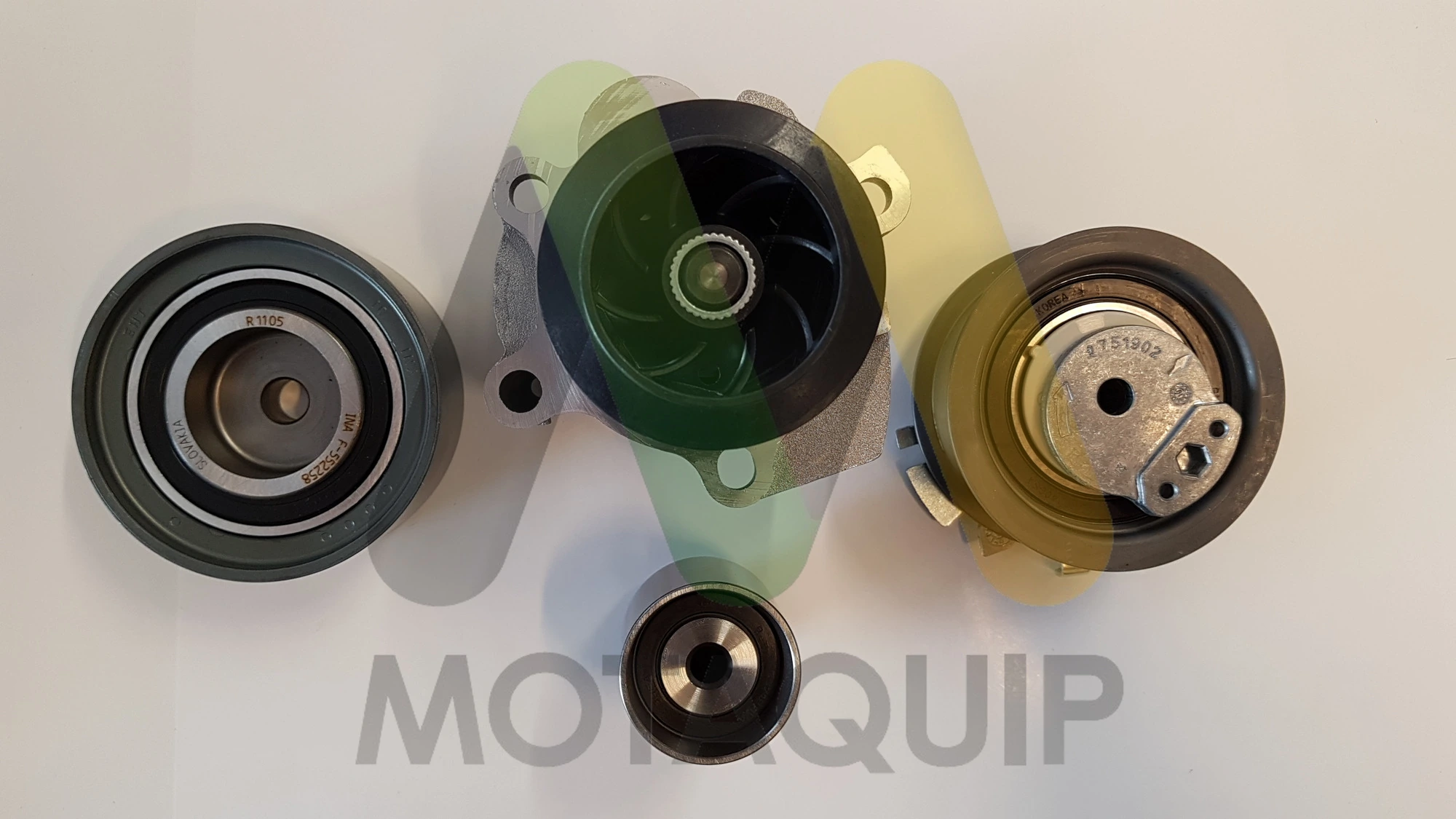 MOTAQUIP Vízpumpa + fogasszíj készlet - LVTTP106 - TothCarparts