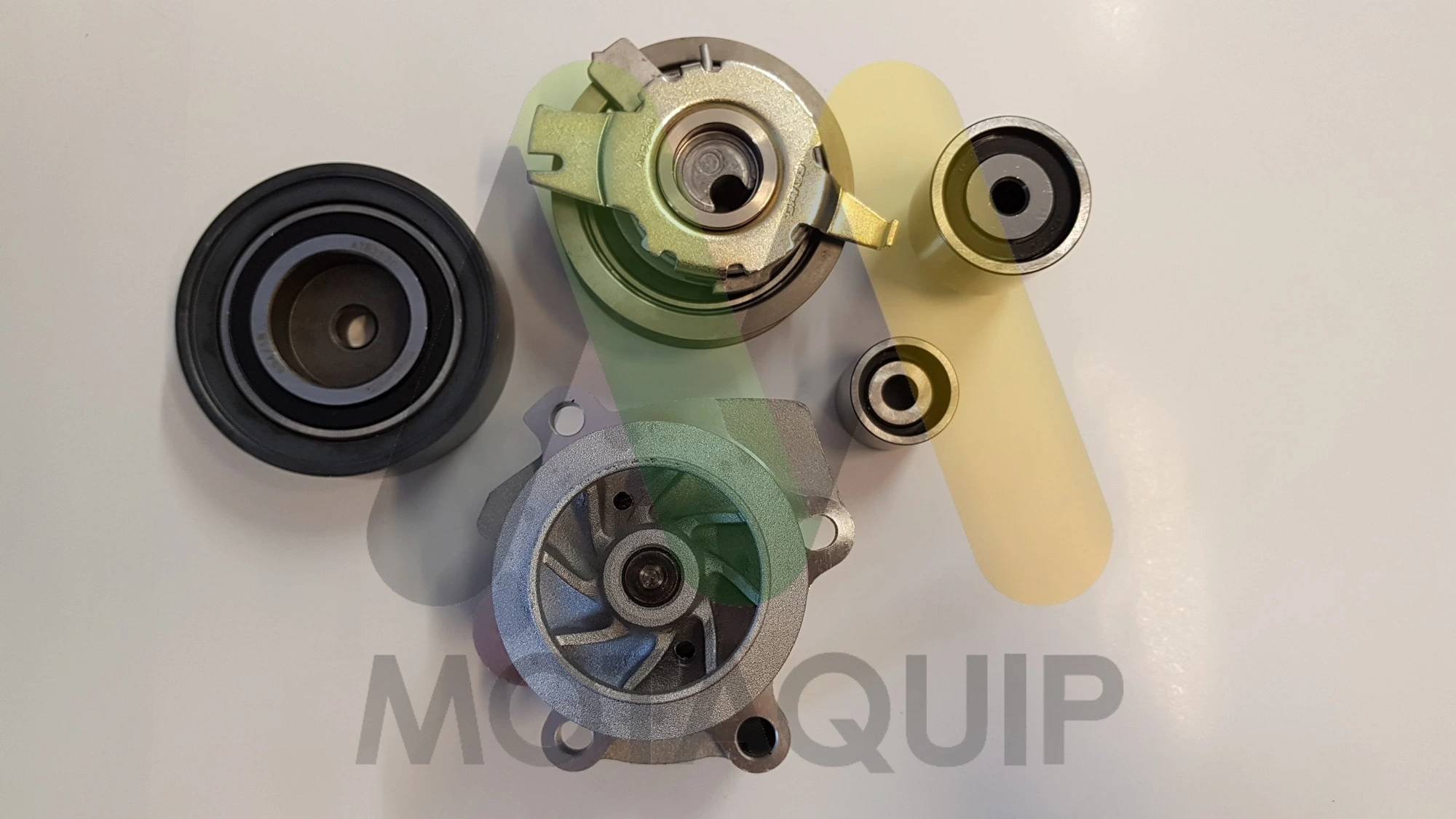 MOTAQUIP Vízpumpa + fogasszíj készlet - LVTTP115 - TothCarparts